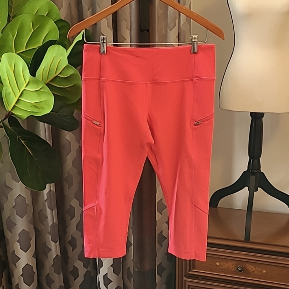 NWOT - MPG 25 inch hot pink leggings. Size medium .